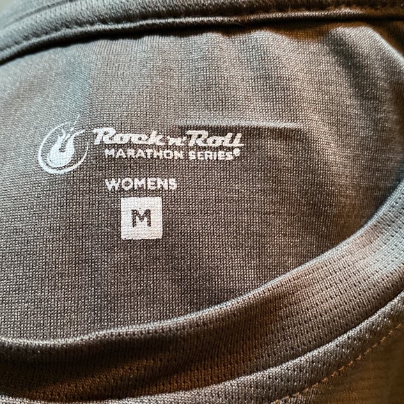 Rock n Roll Half Marathon 2017 Washington D.C. Tee Shirt - Picture 3 of 3